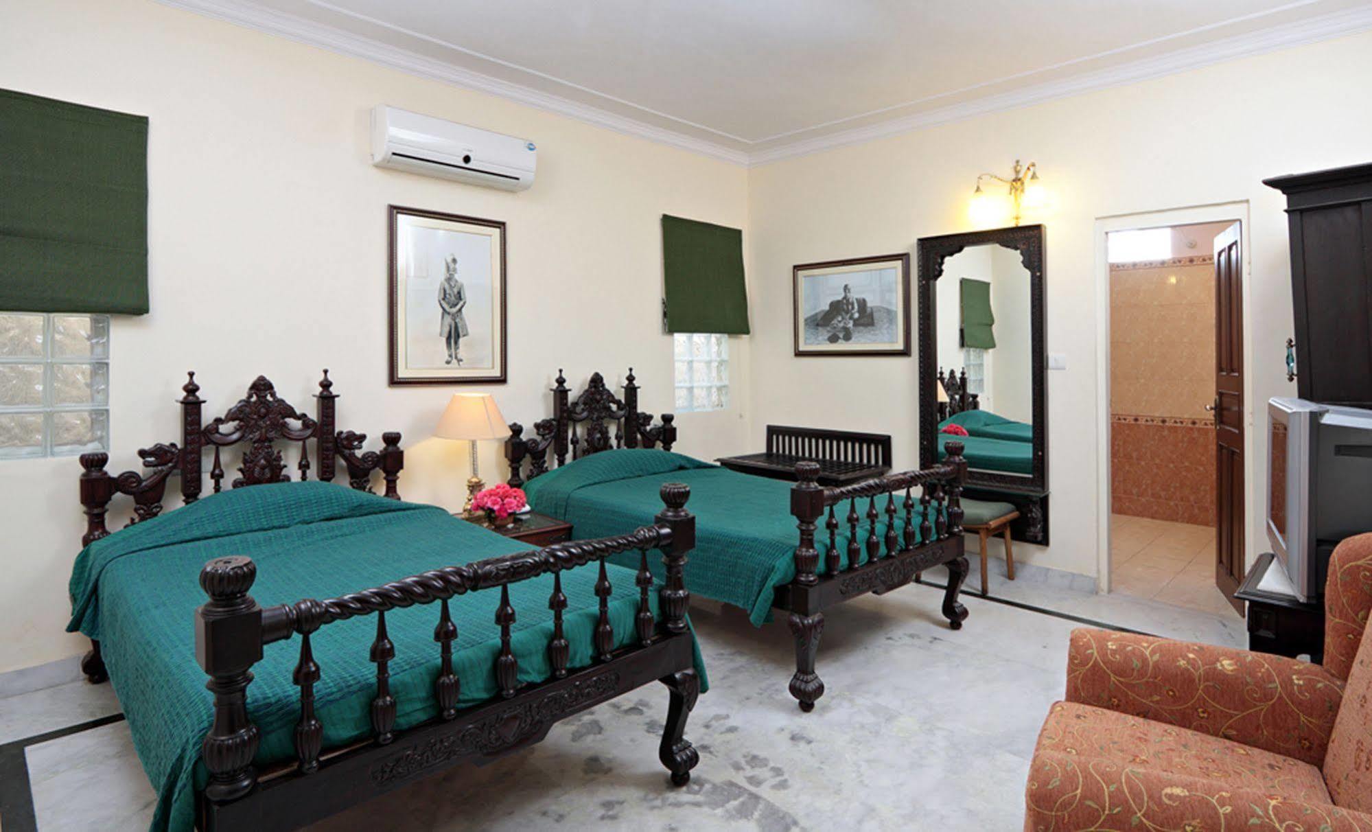 Mandawa Haveli Hotel Jaipur Bagian luar foto